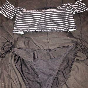Adorable two piece bikini set!